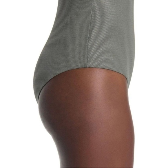 Anthropologie x Tavik Scarlett One Piece Color Blocked Swimsuit, size large - Picture 5 of 9